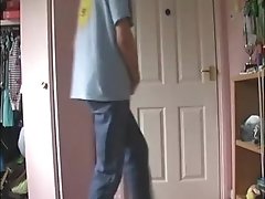 wetpantsboy pees his pants